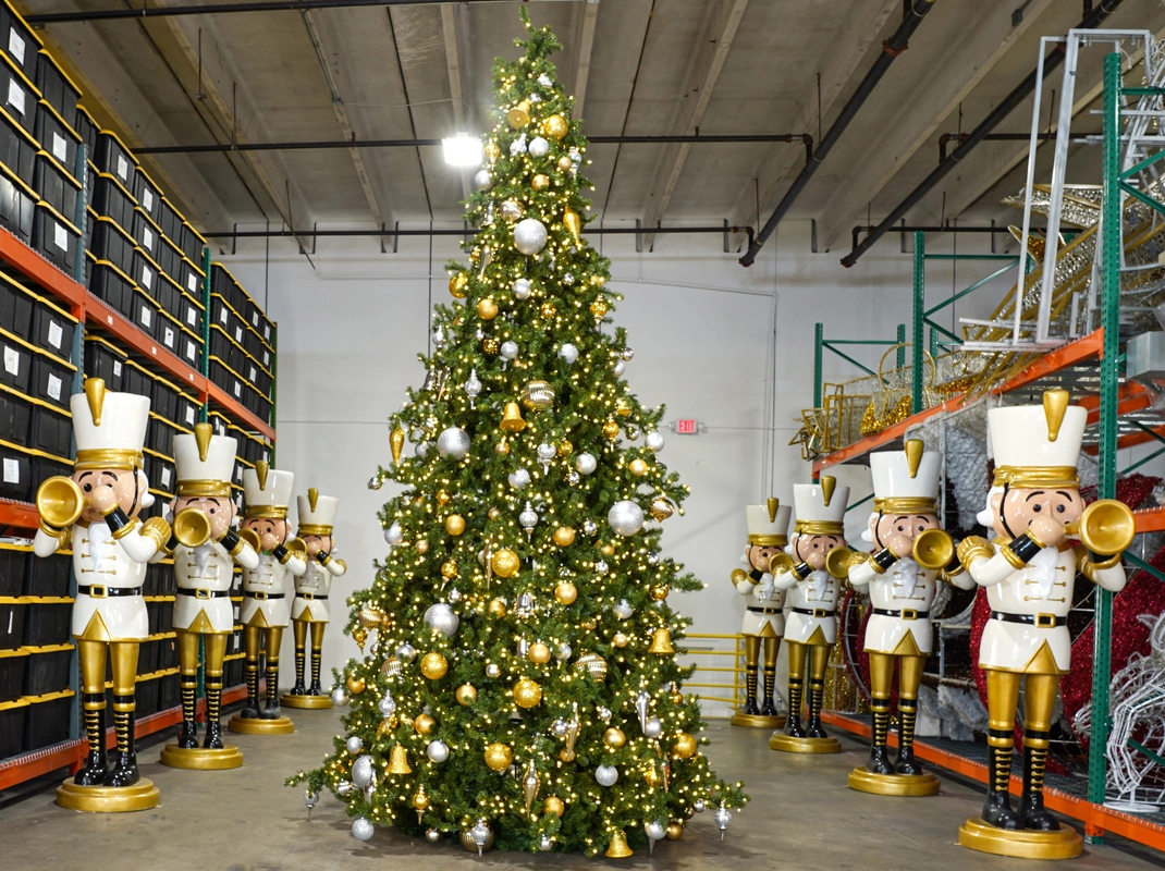 thechristmaspalace17784